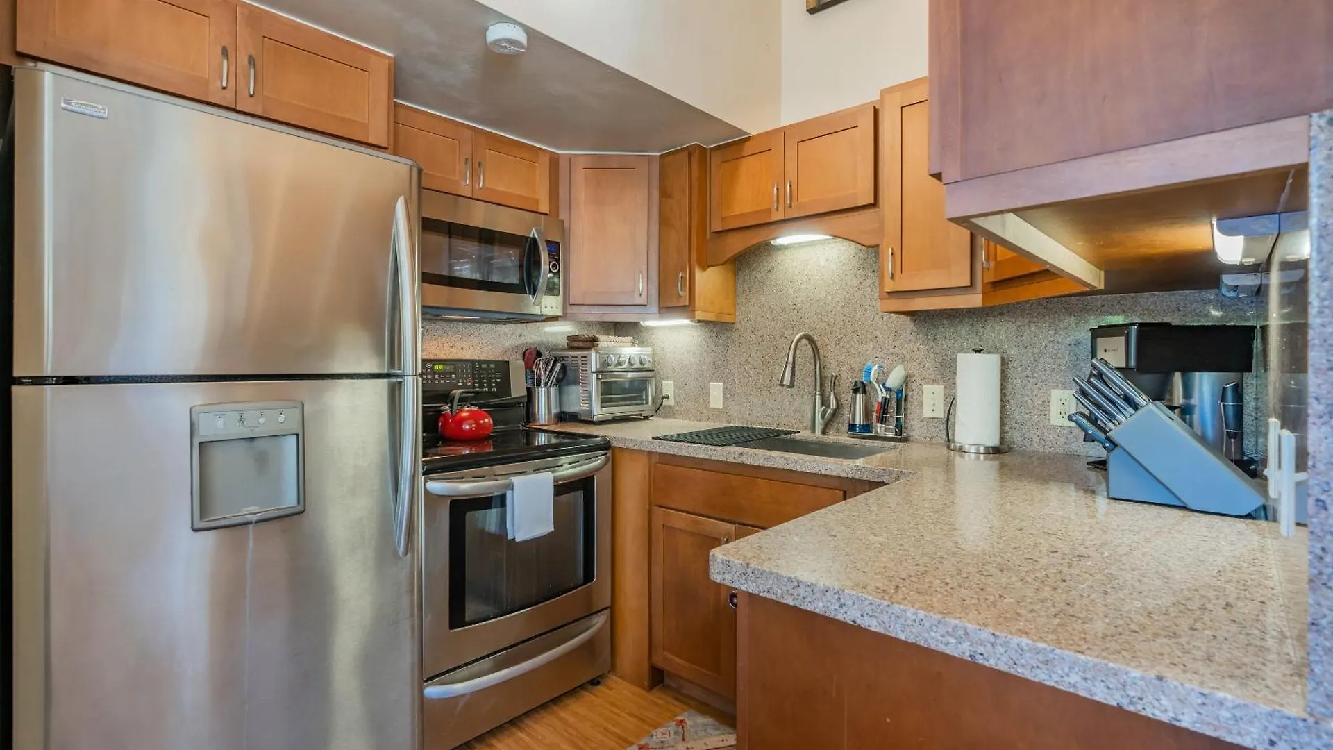Makani Moana Loft - Golf Course View - North Shore - Sleeps 2 Kahuku Apartment
